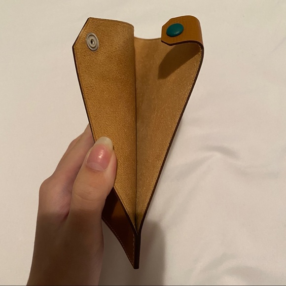 Hermes Passport Holder in Gold - Picture 2 of 3